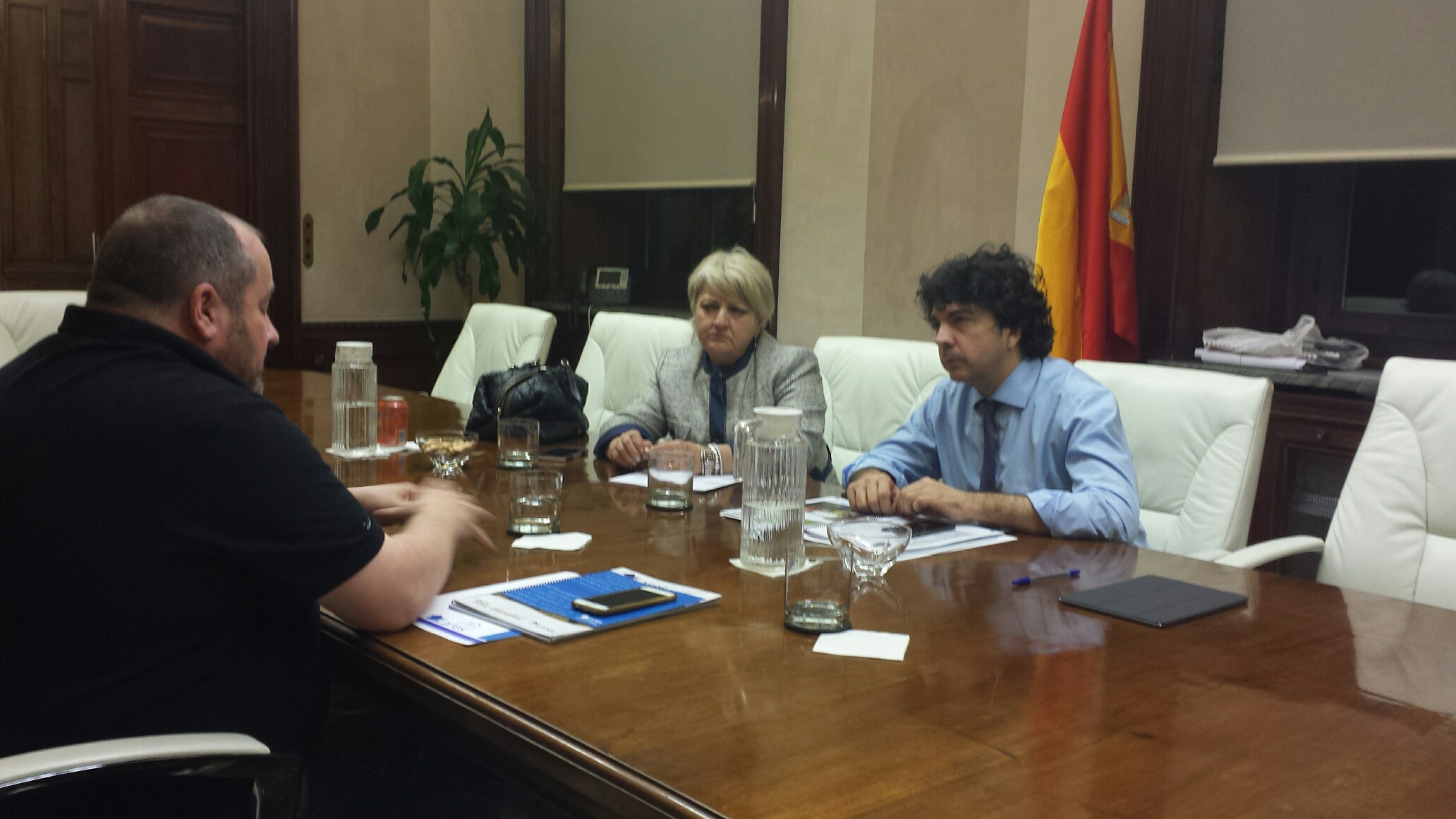Lares con secretario Estago Garces y Dg Imserso Balfagón 632017
